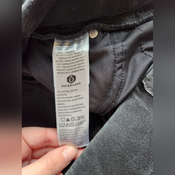 Levi's Shaping Pull-On Super Skinny Jeans Size 12/31 - Picture 3 of 5